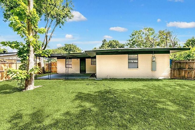 2322 San Paula Avenue, Dallas, TX 75228