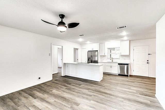 2322 San Paula Avenue, Dallas, TX 75228