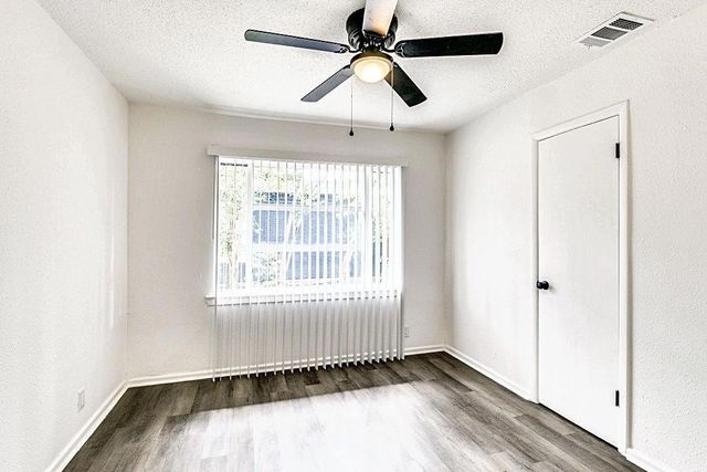 2322 San Paula Avenue, Dallas, TX 75228