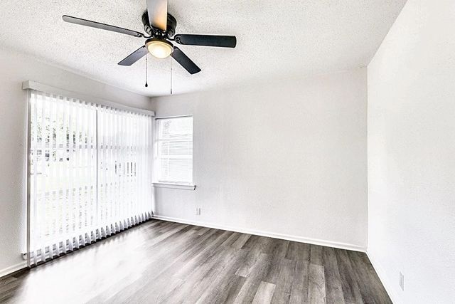 2322 San Paula Avenue, Dallas, TX 75228