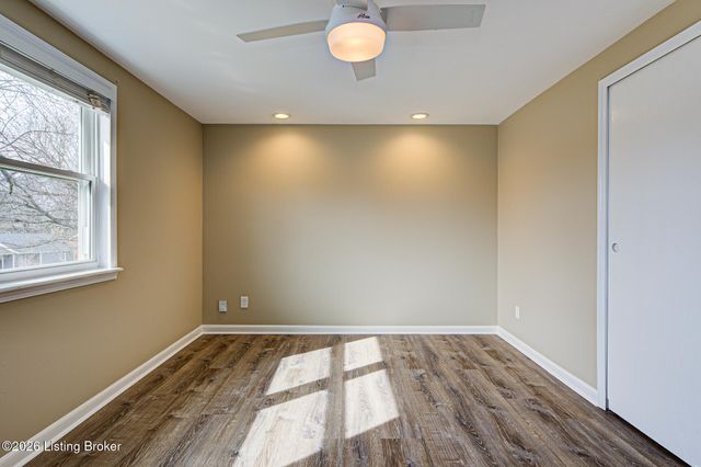 9307 Marse Henry Dr, Jeffersontown, KY 40299