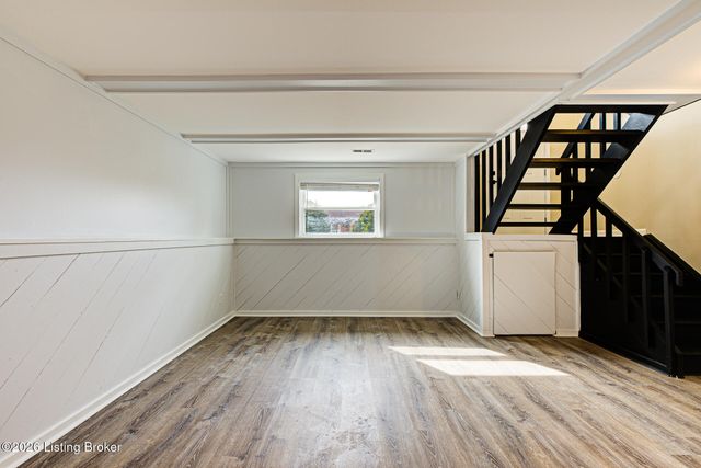 9307 Marse Henry Dr, Jeffersontown, KY 40299