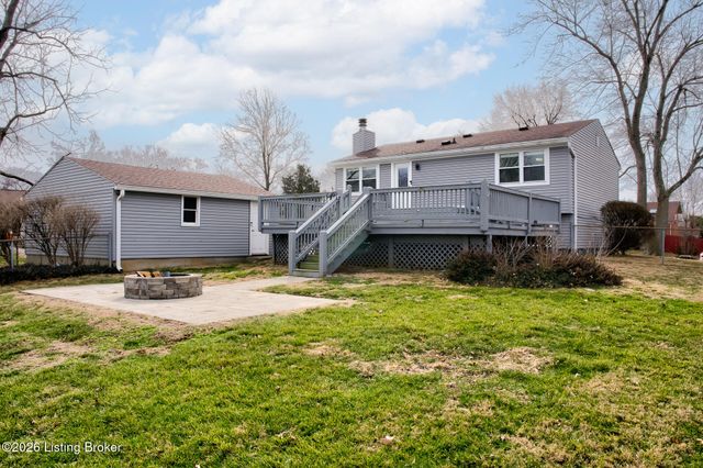 9307 Marse Henry Dr, Jeffersontown, KY 40299