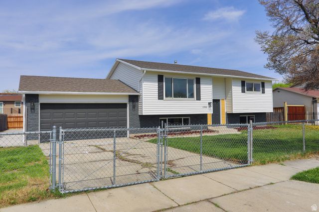 1950 W ZACHARY DR, Salt Lake City, UT 84116