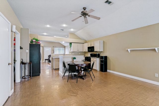 1461 Saint Gallen Lane, Lewisville, TX 75067