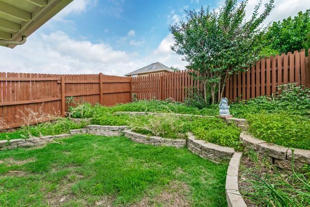 1461 Saint Gallen Lane, Lewisville, TX 75067
