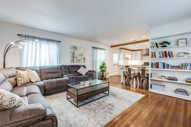 2309 Prichard Lane, Dallas, TX 75227