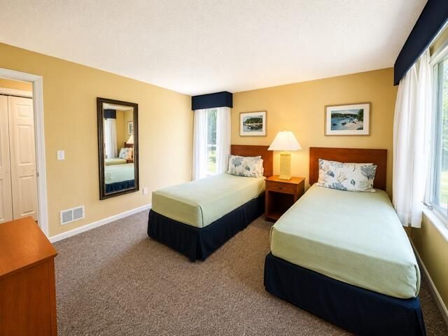 67 Four Seasons Drive, Mashpee, MA 02649