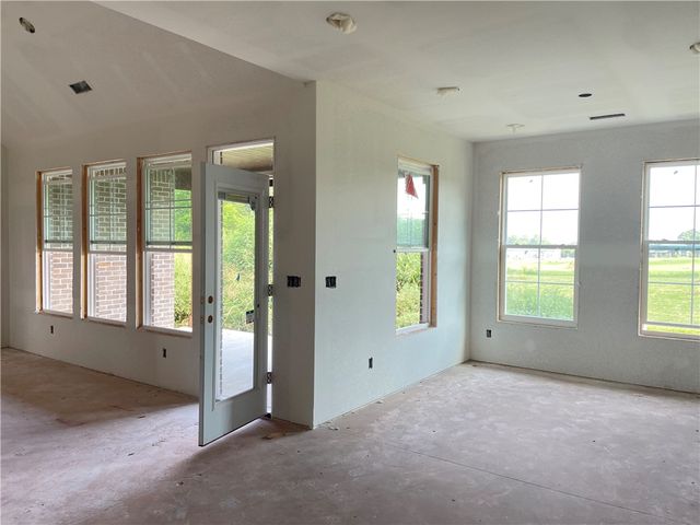 1035 NW Vaughn Road, Bentonville, AR 72713