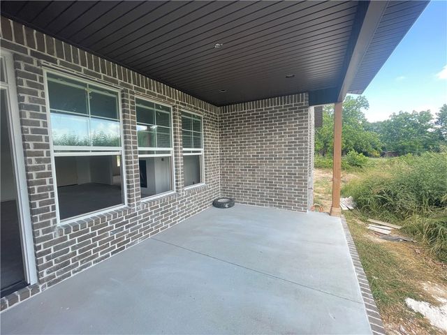 1035 NW Vaughn Road, Bentonville, AR 72713