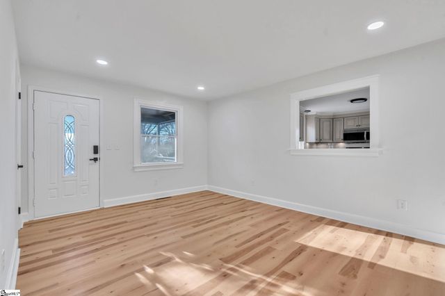 8 E Sable Court, Greenville, SC 29609