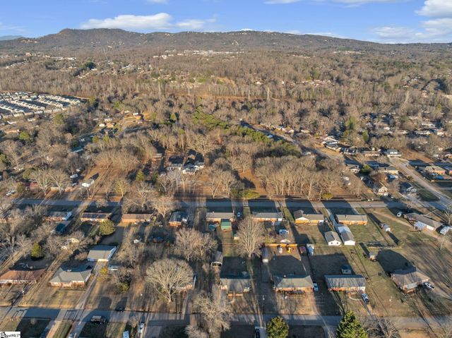 8 E Sable Court, Greenville, SC 29609