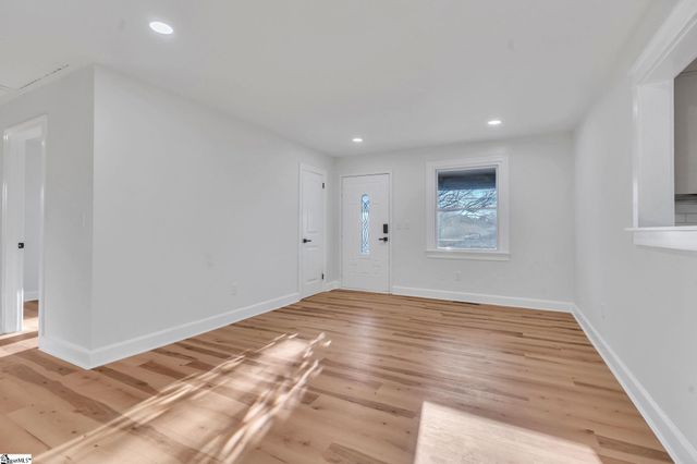 8 E Sable Court, Greenville, SC 29609