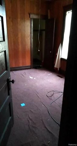 3489 Seyburn Street, Detroit, MI 48214