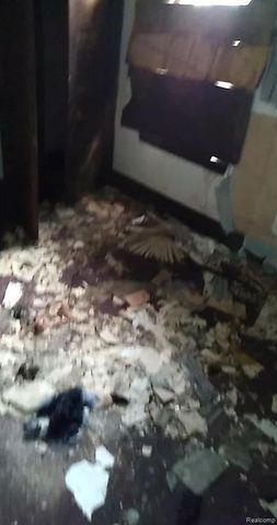 3489 Seyburn Street, Detroit, MI 48214