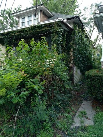 3489 Seyburn Street, Detroit, MI 48214