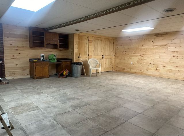 630 Lakeview Cir, Tennessee Ridge, TN 37178