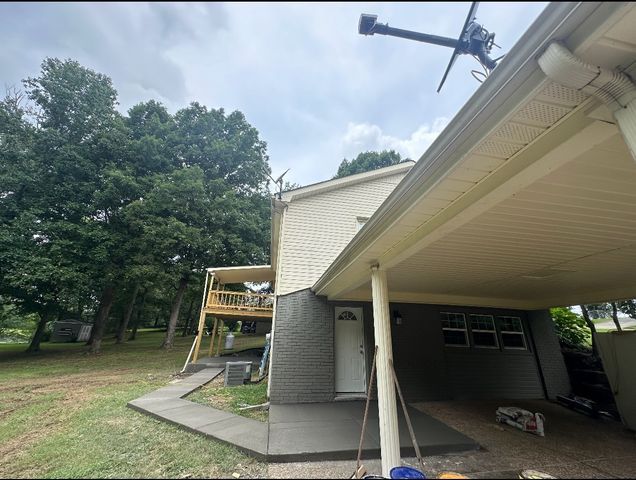 630 Lakeview Cir, Tennessee Ridge, TN 37178