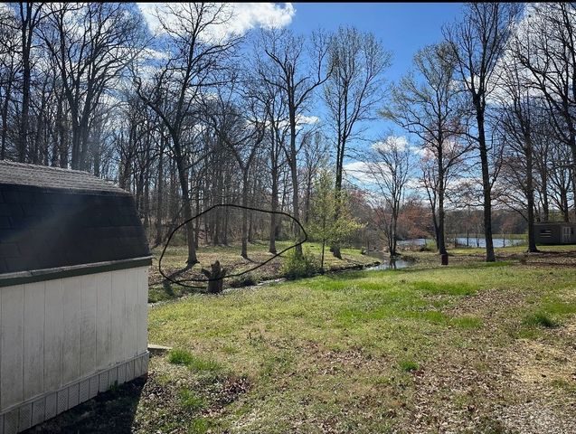 630 Lakeview Cir, Tennessee Ridge, TN 37178