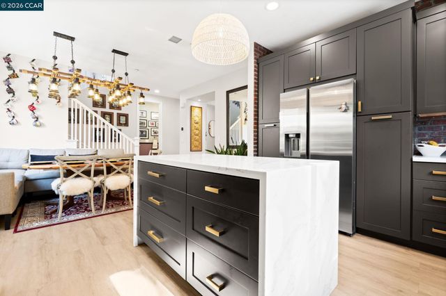 30 Autumn Trail Ln, Walnut Creek, CA 94595