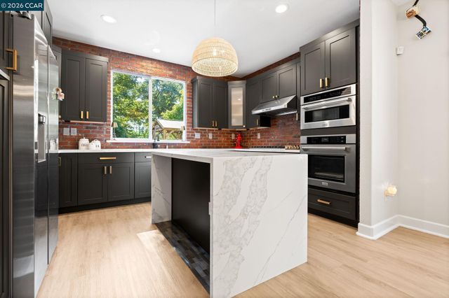 30 Autumn Trail Ln, Walnut Creek, CA 94595