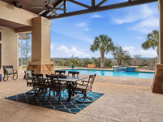600 County Road 257, Liberty Hill, TX 78642
