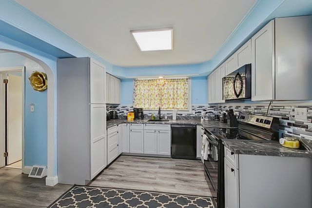 811 LINCOLN AVE, Burlington City, NJ 08016