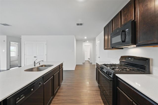 329 Blue Crow Lane, Fort Worth, TX 76052