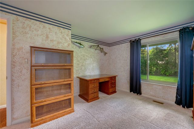 1135 Clintshire Drive, Centerville, OH 45459
