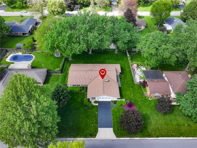 1135 Clintshire Drive, Centerville, OH 45459