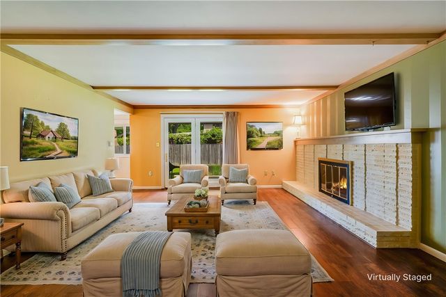 1135 Clintshire Drive, Centerville, OH 45459