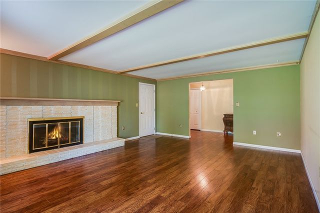 1135 Clintshire Drive, Centerville, OH 45459