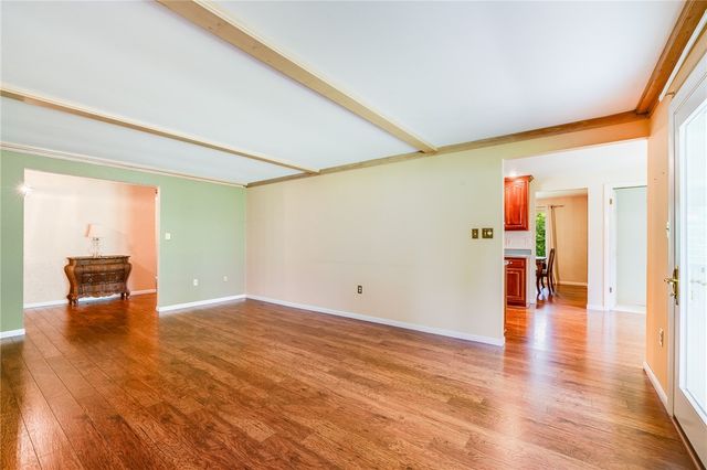 1135 Clintshire Drive, Centerville, OH 45459