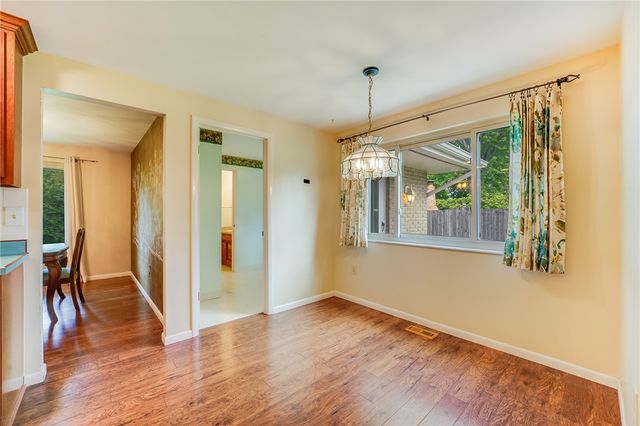 1135 Clintshire Drive, Centerville, OH 45459