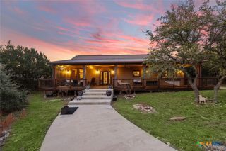 1350 Persimmon Pass, Fischer, TX 78623