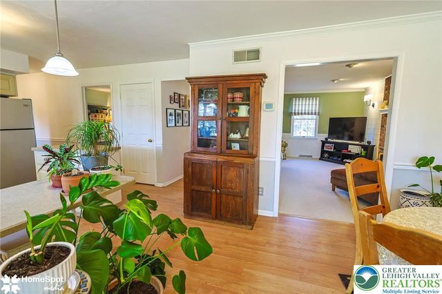 4535 Graystone Drive, Lower Nazareth Twp, PA 18064