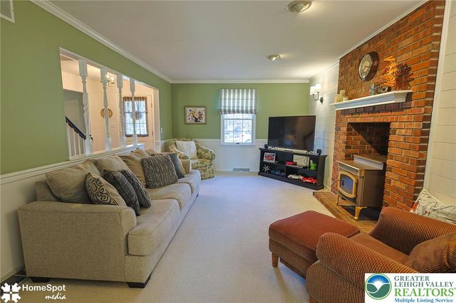 4535 Graystone Drive, Lower Nazareth Twp, PA 18064