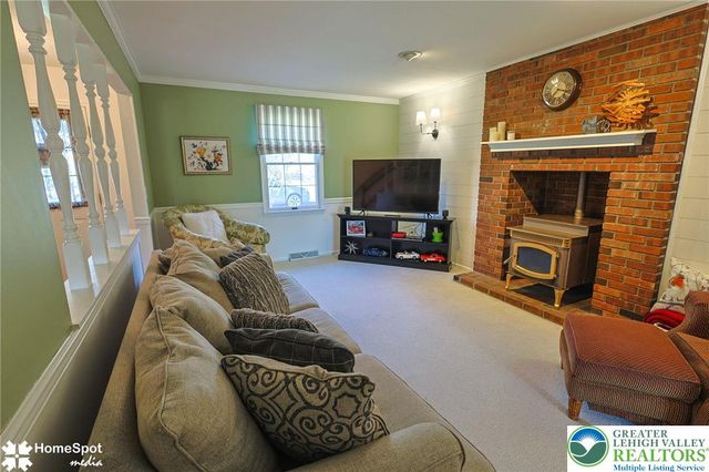 4535 Graystone Drive, Lower Nazareth Twp, PA 18064