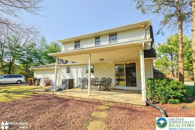 4535 Graystone Drive, Lower Nazareth Twp, PA 18064