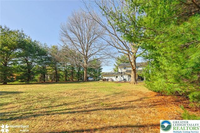 4535 Graystone Drive, Lower Nazareth Twp, PA 18064