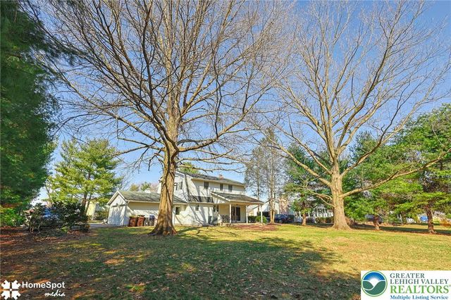 4535 Graystone Drive, Lower Nazareth Twp, PA 18064