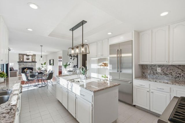 313 Clifton Avenue, San Carlos, CA 94070