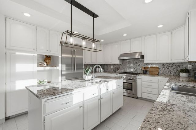 313 Clifton Avenue, San Carlos, CA 94070