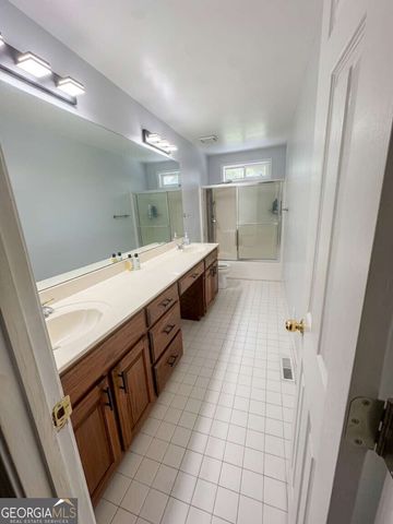 2365 Friars Gate Drive, Lawrenceville, GA 30043
