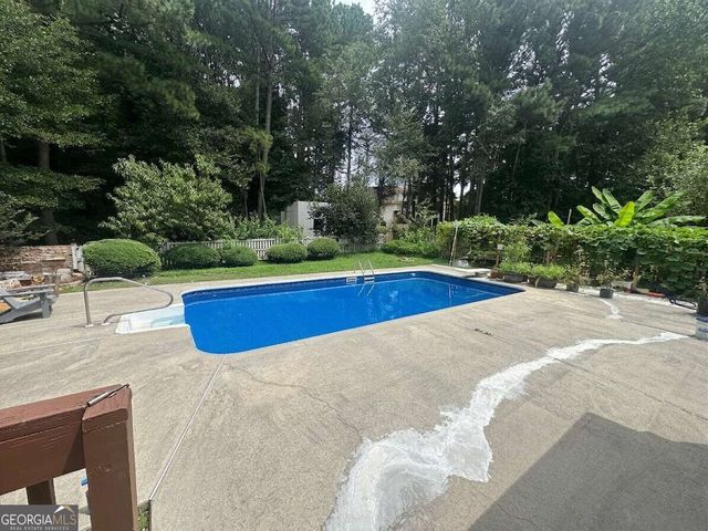 2365 Friars Gate Drive, Lawrenceville, GA 30043