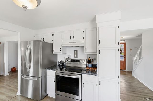 4257 Mayfair Circle, Clay, NY 13090