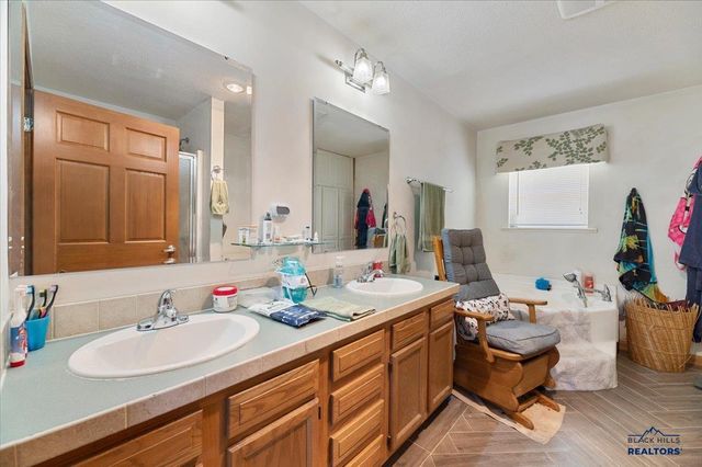 20813 Mollman R LEAD, Lead, SD 57754