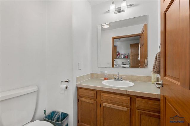 20813 Mollman R LEAD, Lead, SD 57754