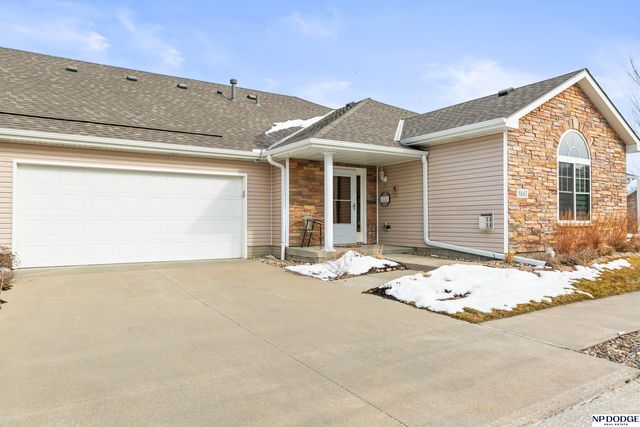 8661 N 162 Plaza, Bennington, NE 68007
