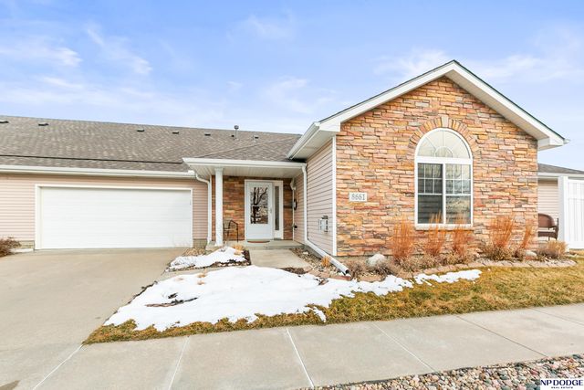 8661 N 162 Plaza, Bennington, NE 68007